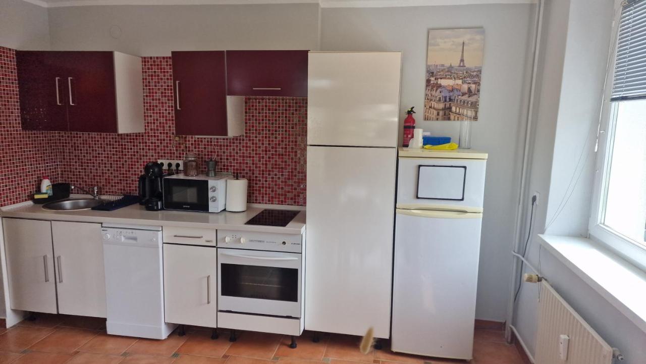Lovely Condo With Free Parking Ljubljana Kültér fotó